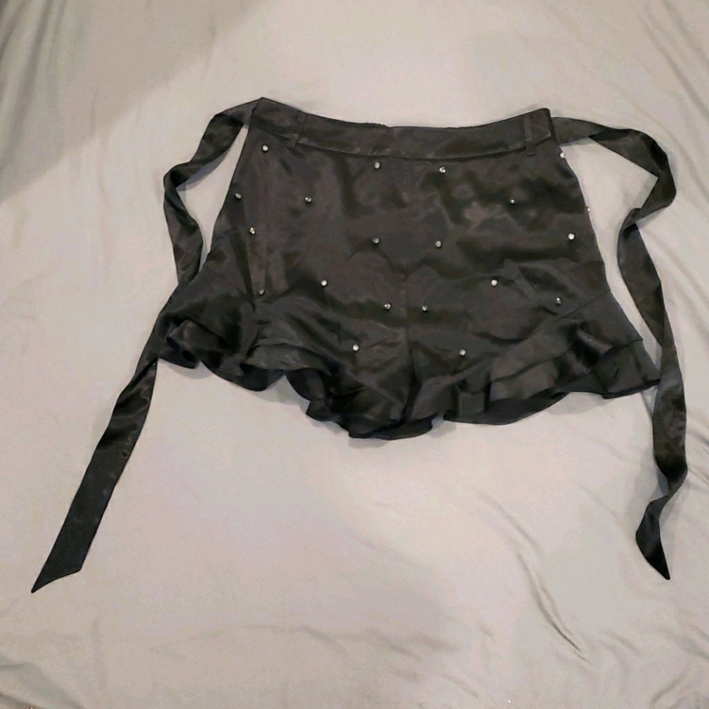 Flowy size M black high waisted satin shorts